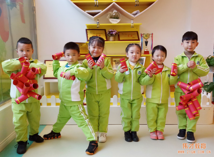 湖北仙桃和合偉才幼兒園：“迎新年，我又長大了一歲”成長見證會