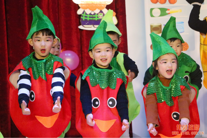 湖北仙桃和合偉才幼兒園：“迎新年，我又長大了一歲”成長見證會