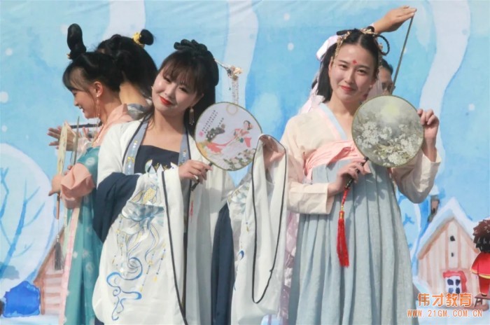 秋韻正濃時(shí)，悄然迎立冬丨浙江慈溪清水灣偉才幼兒園