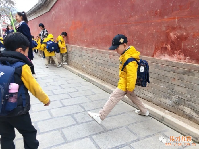 測(cè)量古巷，甘肅天水佳水岸偉才幼兒園社會(huì)實(shí)踐活動(dòng)
