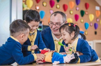 嘔心整理！中國(guó)幼兒園加盟品牌大起底，戳破原形就兩招！